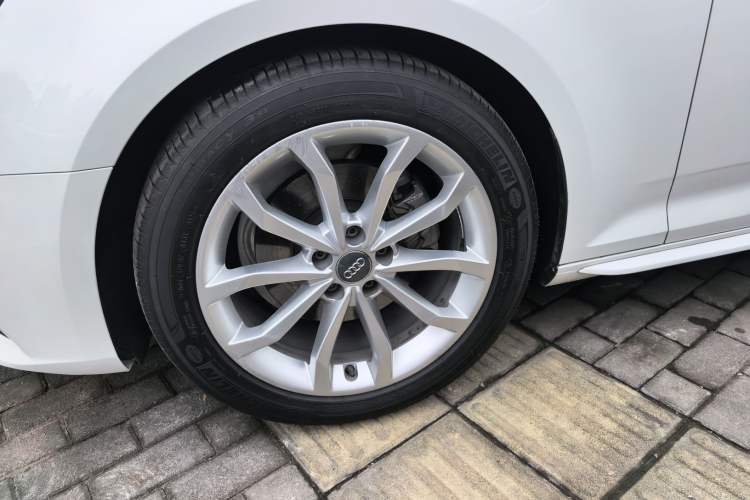 Used Audi A4L 2018 30th Anniversary Edition 40 TFSI Fashion Model