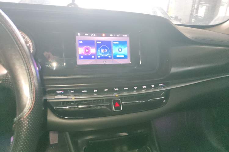 Used GAC Trumpchi GA6 2019 270T Automatic Luxury Edition Audio And AC Panel