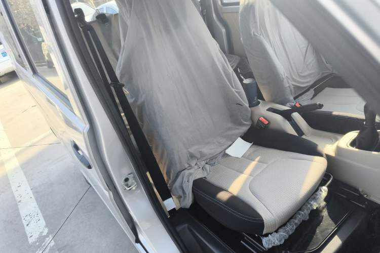 Used Kuayue Kuayue Xing V3 2023 1.5L Gasoline Comfort Edition 5-Seat Passenger Vehicle
