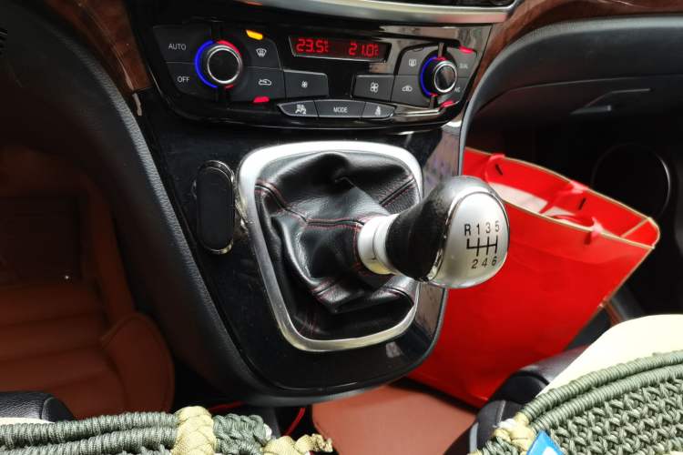 Used Haval H6 2014 Sport Edition 1.5T Manual 4x4 Elite Model
