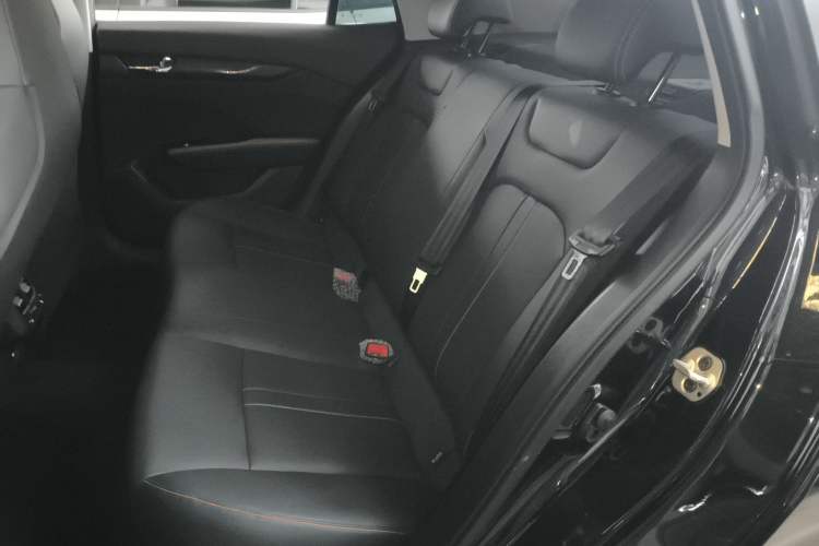 Used Dongfeng Aeolus Yixuan 2025 1.5L Automatic Luxury Version