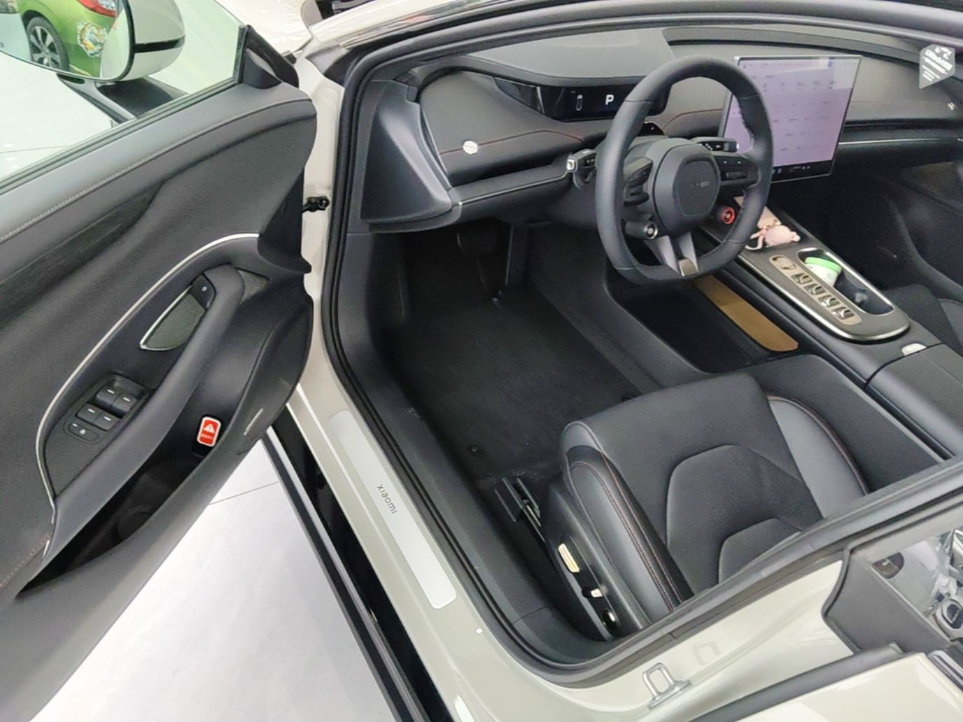 Xiaomi Auto SU7 2024 Rear-Drive Ultra-Long Range Advanced Pro-Level Intelligent Driving Version — снимка 18