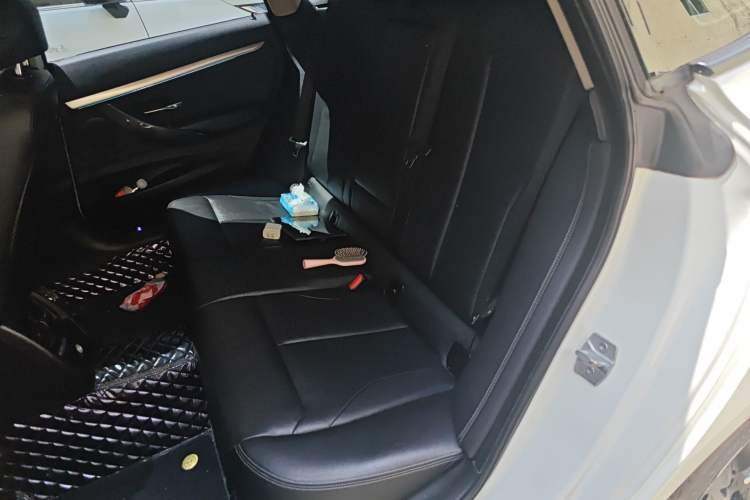 Used BMW 3 Series GT 2013 328i Sport Design Package Left Rear Seat