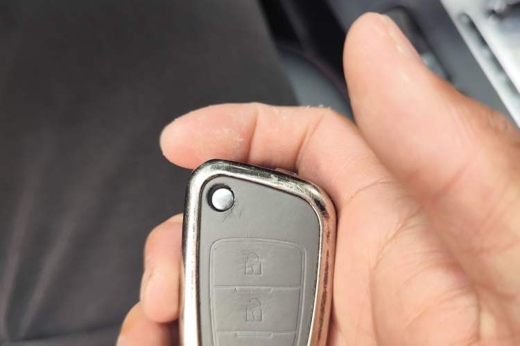 Used Bestune X80 2013 2.0L automatic comfort version