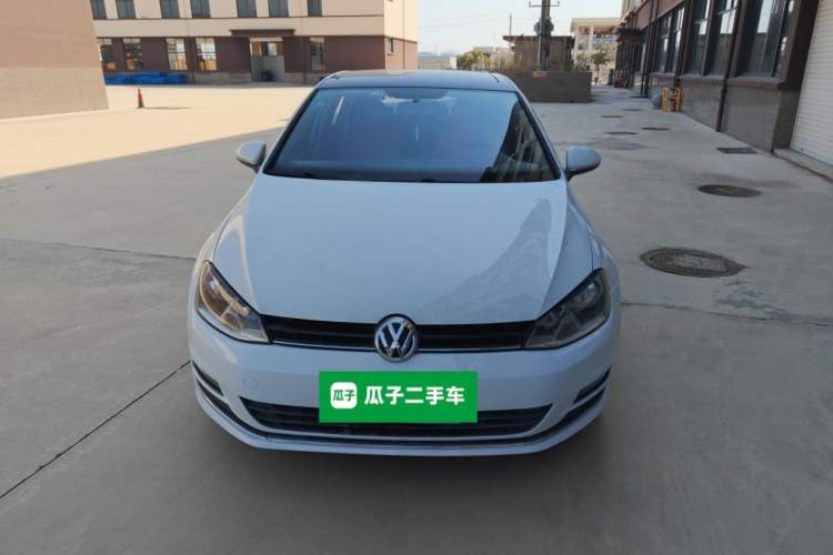 Used Volkswagen Golf 2016 1.6L Automatic Comfort Model Front