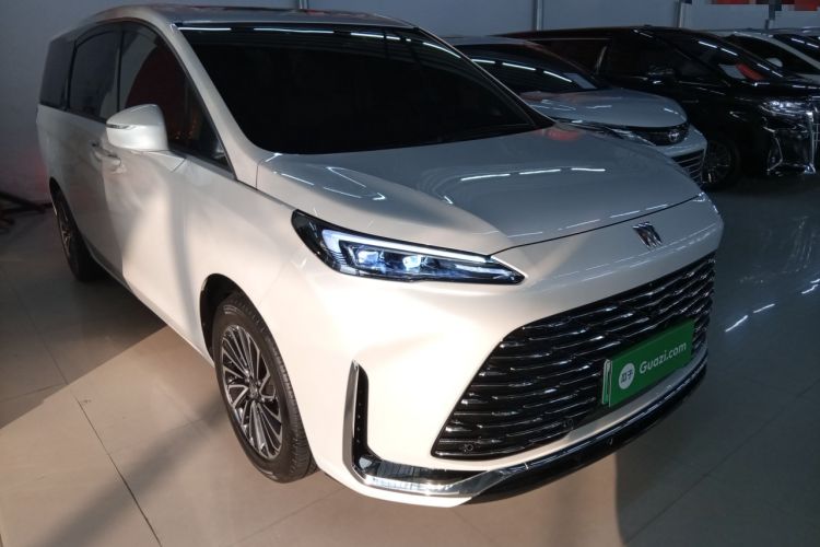 Used Buick GL8 New Energy 2025 Lu Shang Luxury Edition 7-Seater