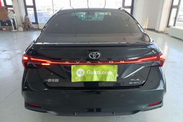 Used Toyota Avalon 2024 Dual-Engine 2.5L XLE Premium Edition
