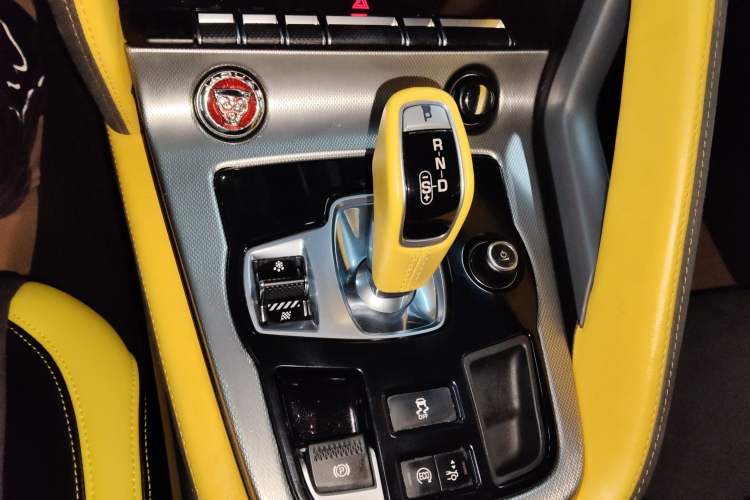 Used Jaguar F-TYPE 2015 3.0 SC Hardtop Version
