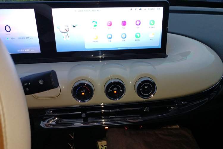 Used Wuling Bingo 2023 410 km Lingxi Deluxe Edition
