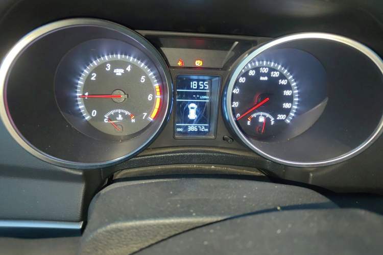 Used Huanghai N3 2018 2.4T Manual Two-Wheel Drive Prestige Edition 4K22D4T
