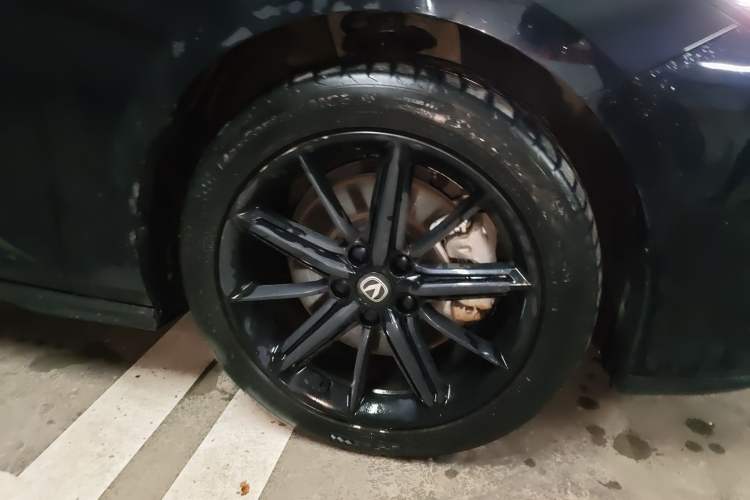 Used CHANGAN UNI-V iDD 2023 Zhidian iDD 1.5T 113km Smart & Fun Version (Rapid Edition)