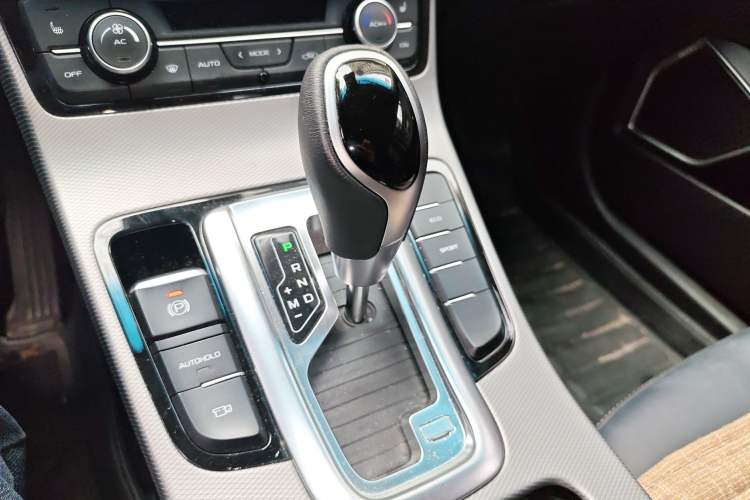 Used Geely Auto Emgrand GL 2018 1.4T DCT Prestige Smart Connectivity Version
