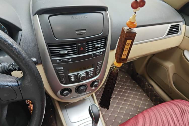 Used Buick Excelle 2013 1.5L Automatic Classic Model Audio And AC Panel