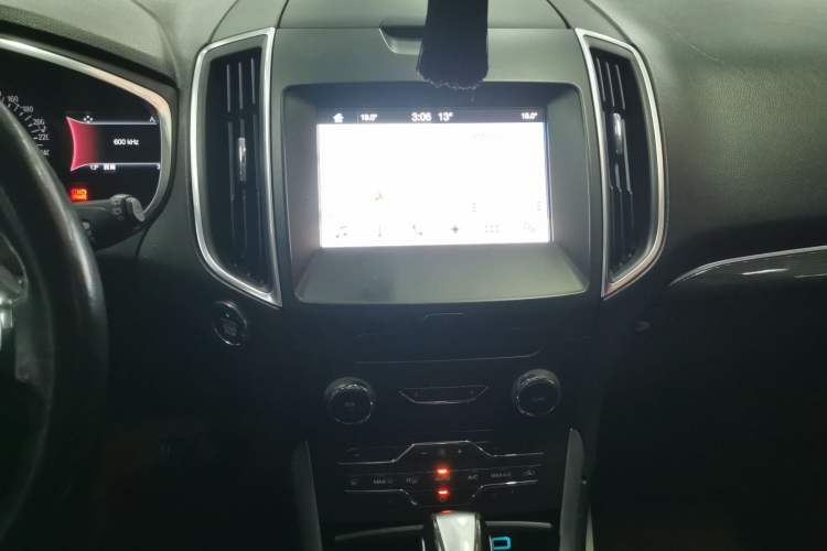 Used Ford Edge 2016 EcoBoost 245 Four-Wheel Drive Titanium Edition 7-Seater