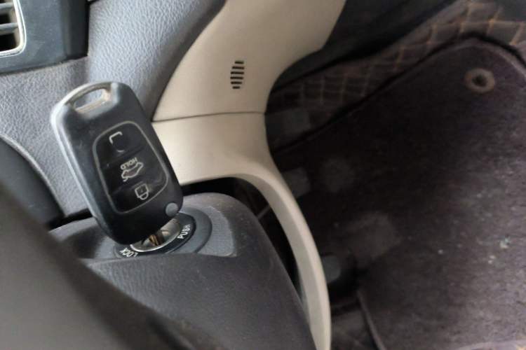 Used Hyundai Celesta 2011 1.6L Manual Comfort Edition
