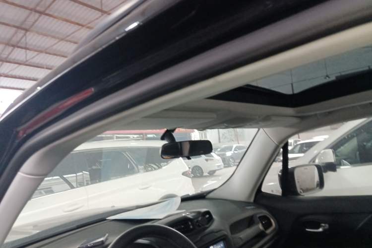 Used Jeep Renegade 2018 Connected Large Screen Version 180T Automatic High-Energy Edition