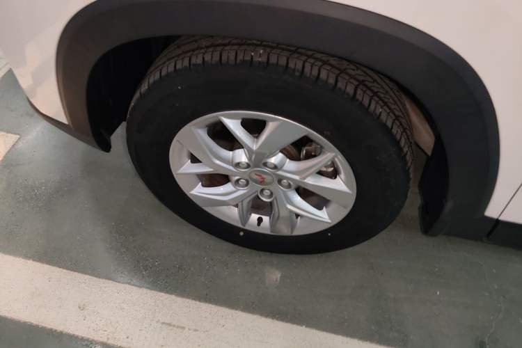 Used Wuling Hongguang S3 2019 1.5L Manual Comfort Model China VI Standard