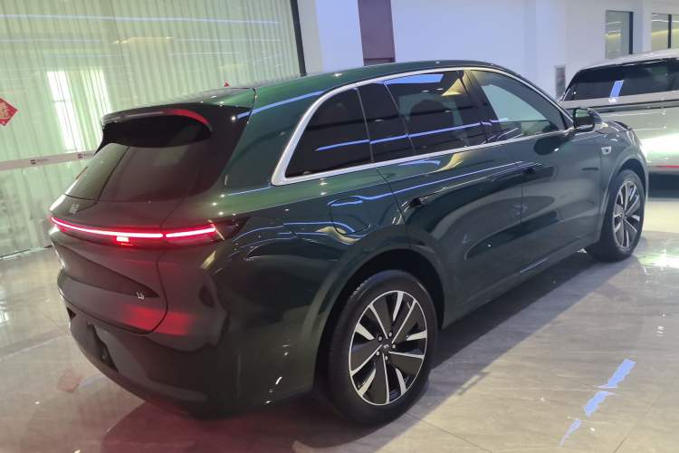 Used Li Auto L6 2025 Pro Smart Refresh Edition Rear Right 45 Deg