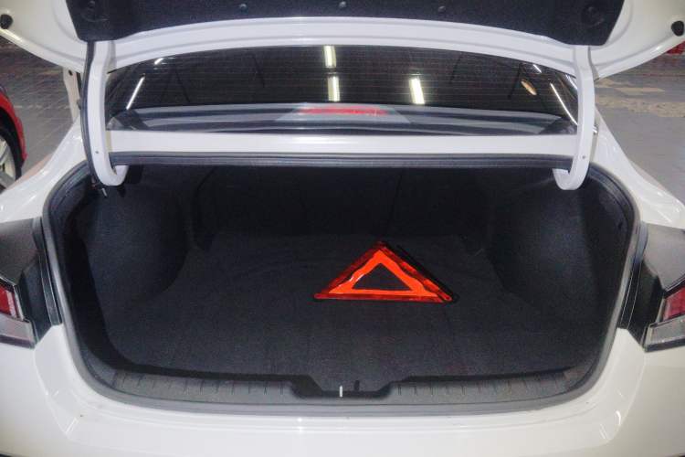 Used Hyundai Elantra 2023 1.5L CVT GLX Elite Edition Trunk