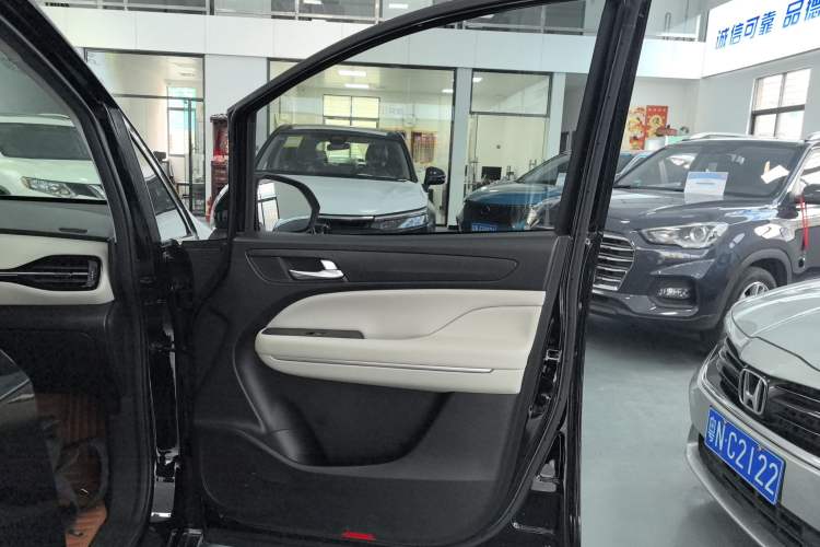 Used GAC Trumpchi M6 2019 270T DCT Elite Edition (7-seater) China VI