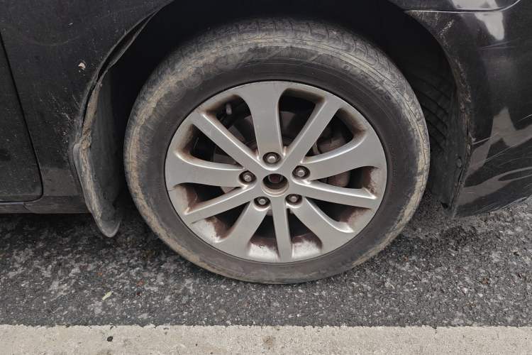 Used Mazda 6 2012 2.0L Automatic Ultra-Luxury Version
