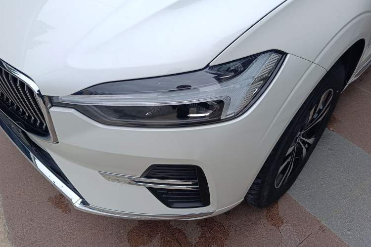 Used Volvo XC60 2023 B5 4x4 Smart Luxury Edition
