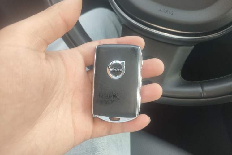 Used Volvo XC60 New Energy 2020 T8 eDrive Hybrid Luxury Edition
