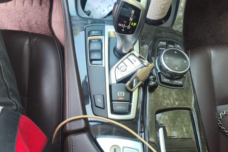 Used BMW 5 Series 2013 525Li Luxury Model