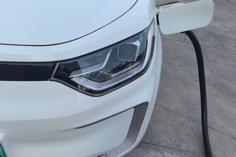 Used SOL E10X 2021 302 km Range Luxury Version 31.4 kWh Left Front Headlight