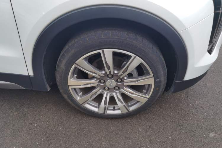 Used Cadillac XT4 2018 28T 4x4 Platinum Edition
