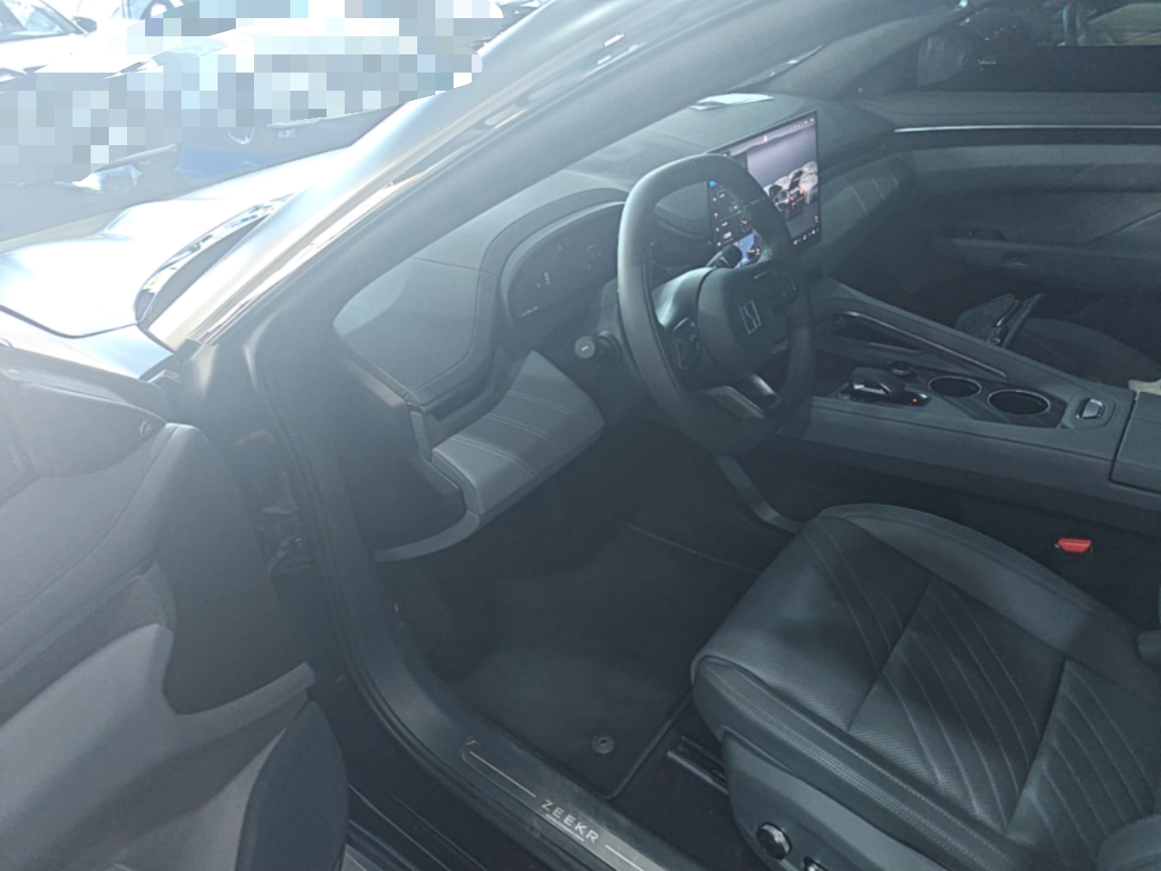 Zeekr 001 2025 WE Edition 100 kWh Rear-Wheel Drive — снимка 18