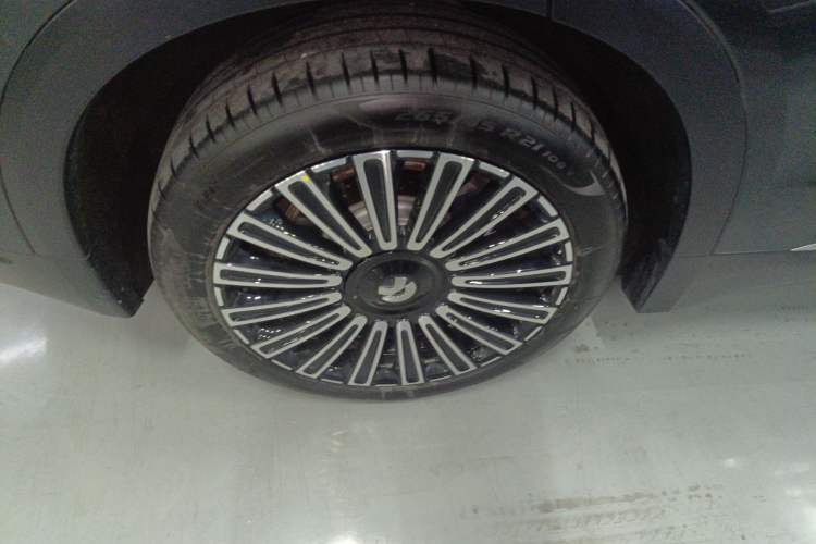 Used Nio ES8 2024 75 kWh Executive Edition Right Rear Wheel Hub