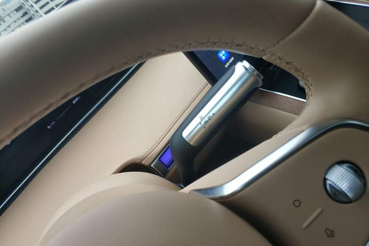 Used Hima Stelato S9 2024 All-Electric Ultra Four-Wheel-Drive Flagship Edition Gear Lever