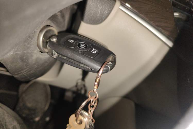 Used Buick Verano 2018 Sedan 15S Automatic Leading Model Vehicle Key