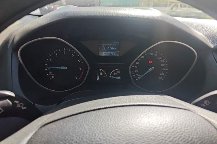 Used Ford Focus 2015 Sedan 1.6L Manual Comfort Model Instrument Cluster