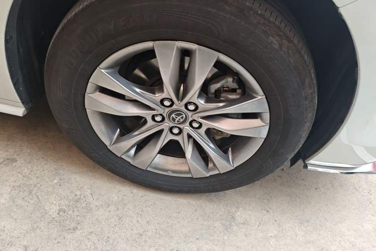 Used Toyota SIENNA 2024 2.5L Hybrid Comfort Edition