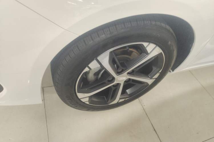 Used Geely Auto Emgrand L 2022 1.4T CVT Flagship Edition Exterior 4