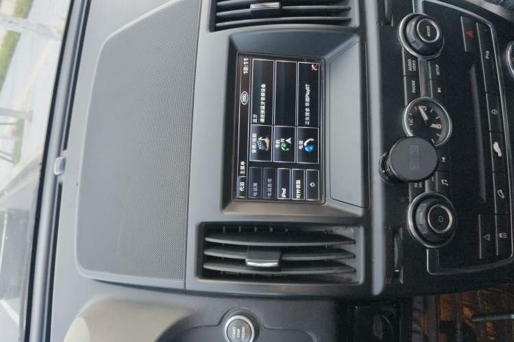 Used Land Rover Freelander 2 2013 2.0T Si4 HSE Gasoline Version Audio And AC Panel