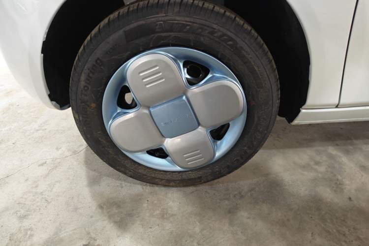 Used Geely Galaxy Panda 2024 Panda Mini 200km Endurance Bear Left Front Wheel Hub