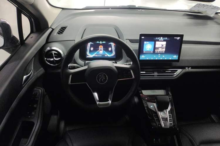 Used BYD Yuan New Energy 2019 EV535 Smart Connect Trendsetting Model Steering Wheel