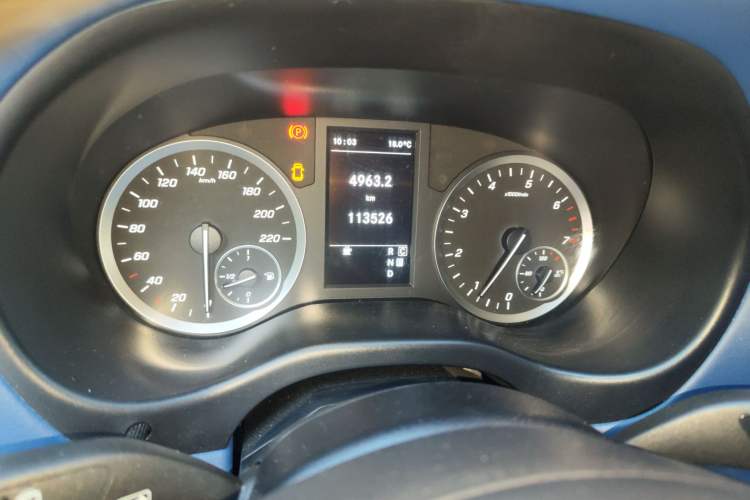 Used Mercedes-Benz Vito 2020 2.0T Business Version 7 Seats
