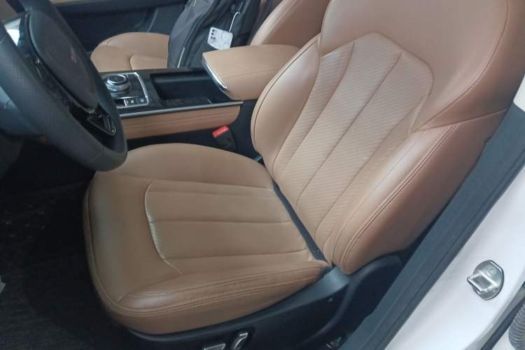 Used Sinotruk VGV U75PLUS 2021 2.0 TGDI Luxury Pro 5-Seater