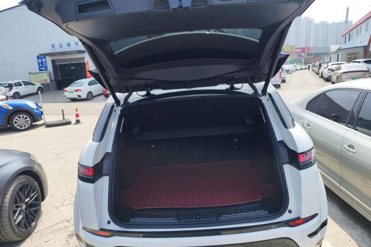 Used Land Rover Range Evoque 2021 Range Rover Velar 249 PS R-Dynamic S Performance Edition Trunk