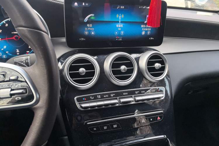 Used Mercedes-Benz GLC 2022 Second Facelift GLC 260 L 4MATIC Dynamic Edition
