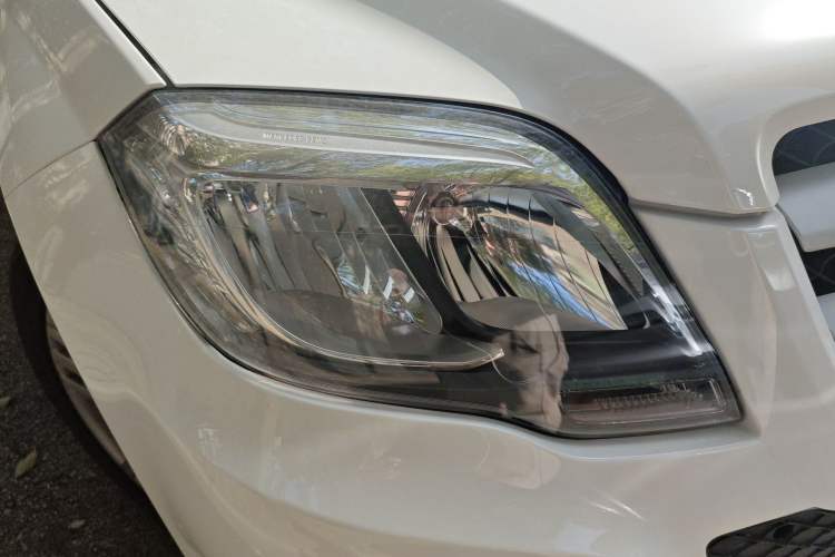 Used Mercedes-Benz GLK-Class 2014 GLK 260 4MATIC Dynamic Model Right Front Headlight