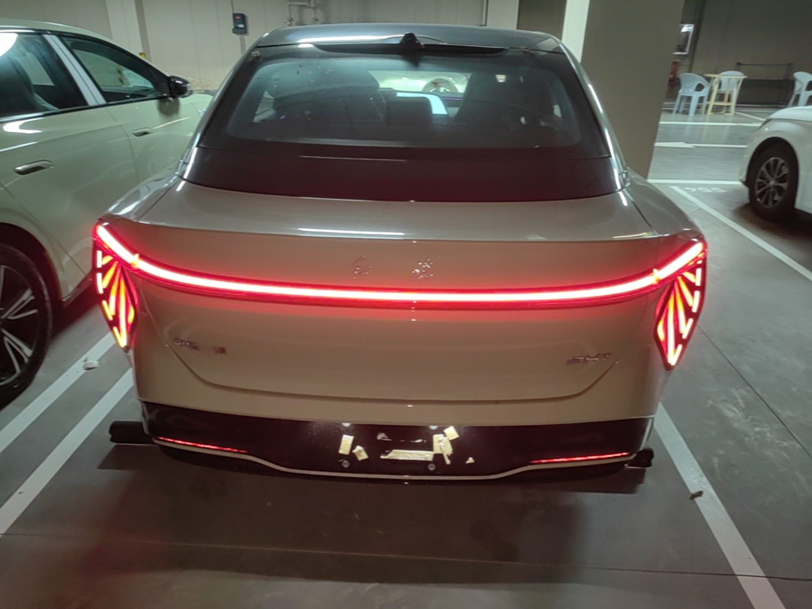 Hongqi EH7 2025 690 Smart Selection Edition — снимка 5