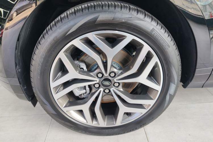 Used Land Rover Range Rover Evoque 2021 Range Rover Velar L 249PS R-Dynamic First Edition