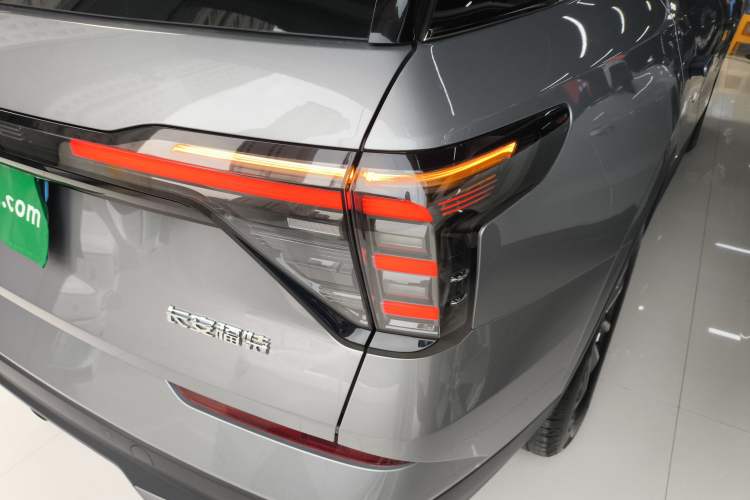 Used Ford Edge 2023 Ford Explorer L 2.0T EcoBoost Two-Wheel Drive 7-Seater Luxury Model
