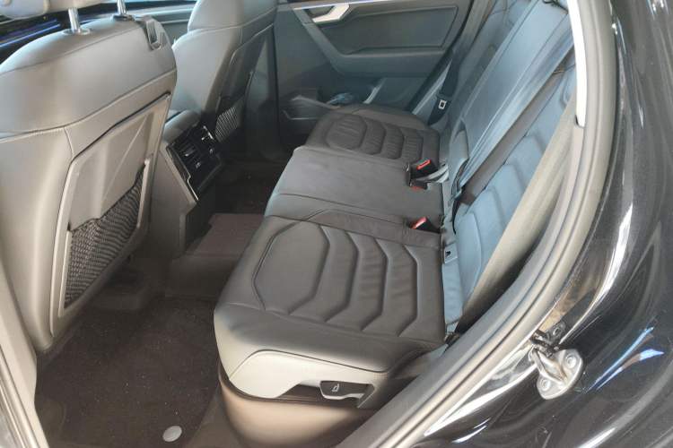 Used Volkswagen Touareg 2019 2.0 TSI Ruiyi Edition China V Standard
