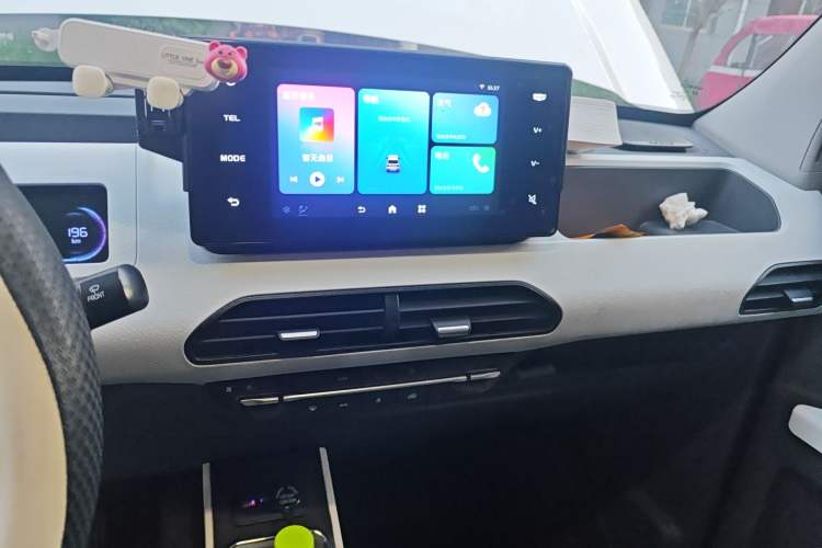 Used Geely Galaxy Panda 2024 Facelifted Panda Mini 200km Dragon Edition
